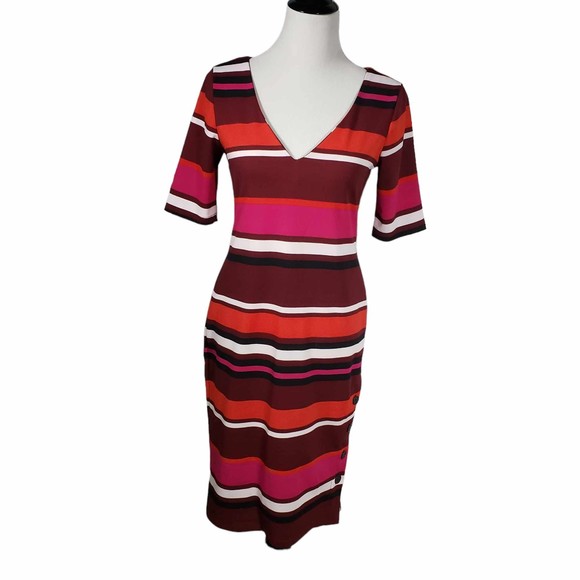 Slate & Willow Size Medium Bold Striped V-Neck Knee Length Dress - Picture 1 of 7